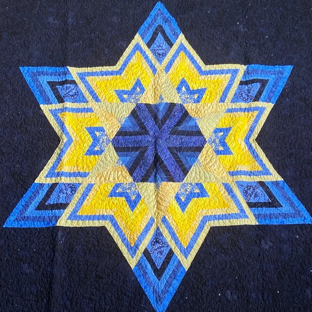 Quilt Handcrafted - Picture 2 of 9